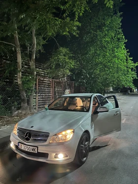 Mercedes-Benz C 220, снимка 12
