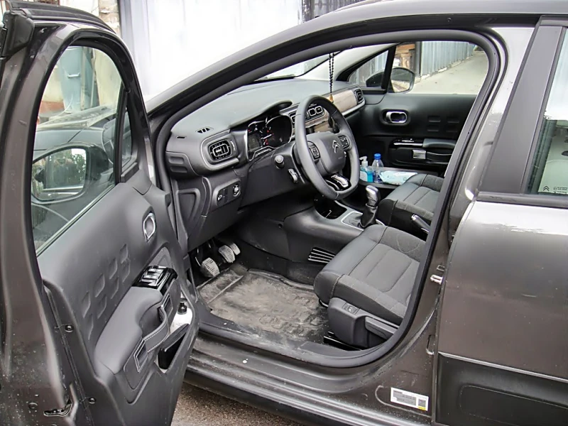 Citroen C3 1.2 EURO-6, снимка 6 - Автомобили и джипове - 47470601