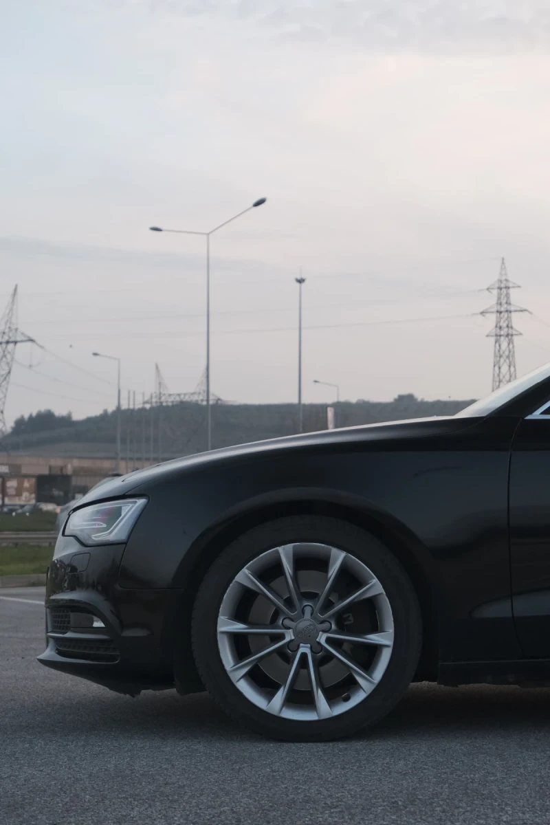 Audi A5, снимка 3 - Автомобили и джипове - 47610110