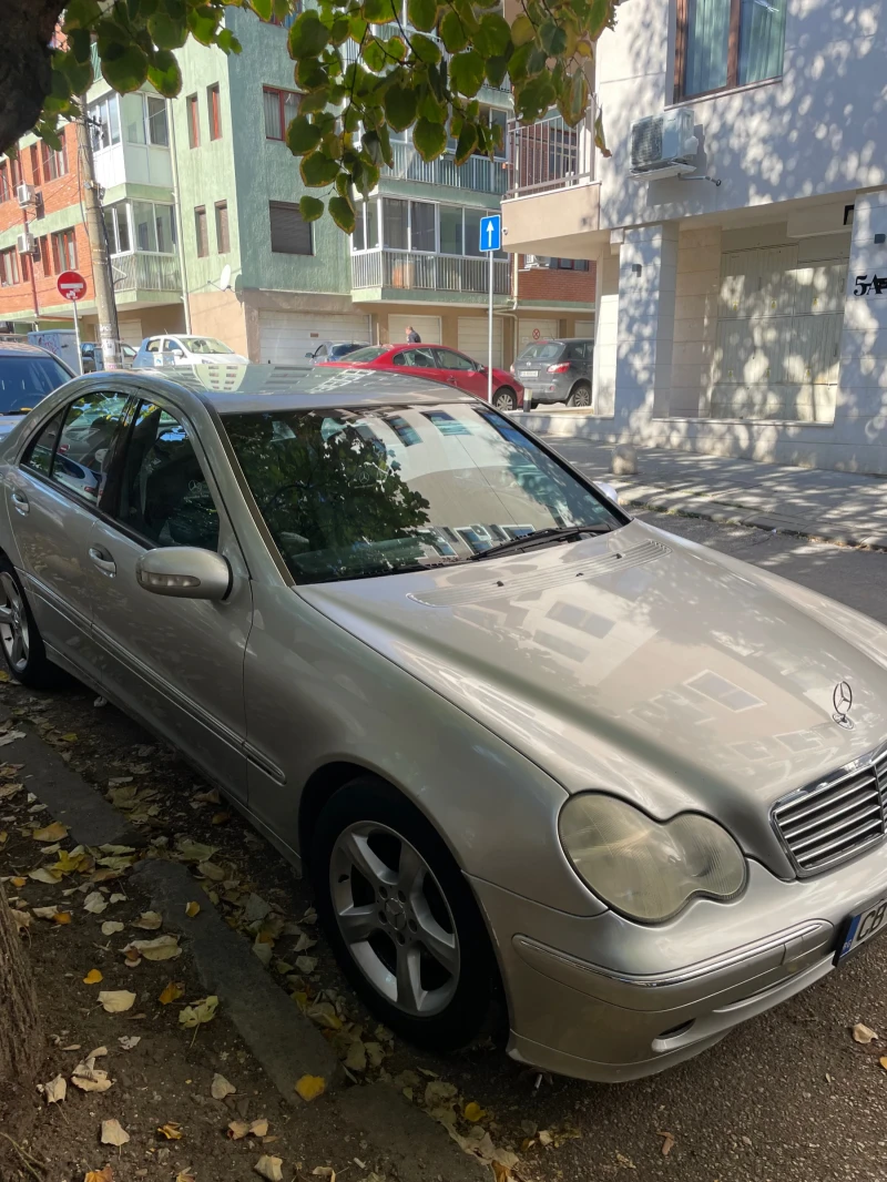 Mercedes-Benz C 220 Merdecec benz c220, снимка 2 - Автомобили и джипове - 47630055