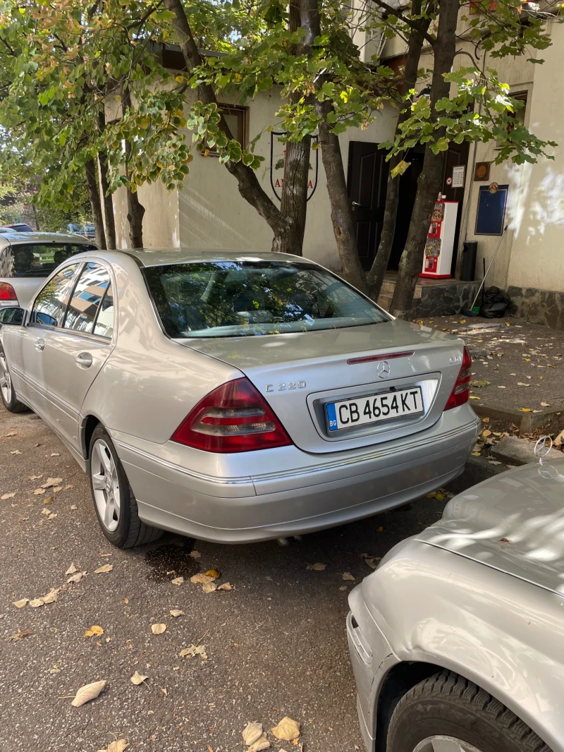 Mercedes-Benz C 220 Merdecec benz c220, снимка 6 - Автомобили и джипове - 47630055