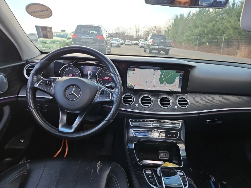 Mercedes-Benz E 300 4MATIC/SPORT PACK/BURMESTER/NAVI/CAMERA, снимка 8 - Автомобили и джипове - 48215909