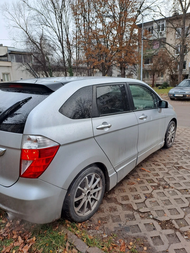 Honda Fr-v, снимка 3 - Автомобили и джипове - 48250024