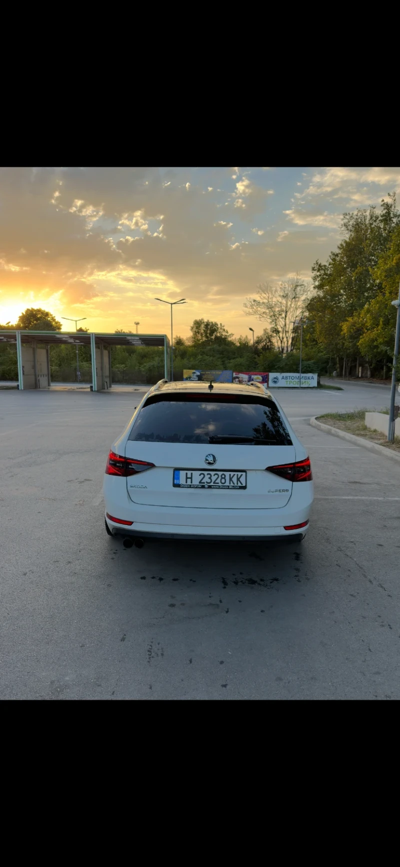 Skoda Superb, снимка 4 - Автомобили и джипове - 49015467