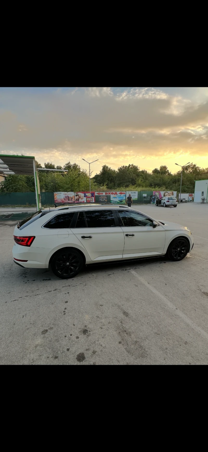 Skoda Superb, снимка 6 - Автомобили и джипове - 49015467