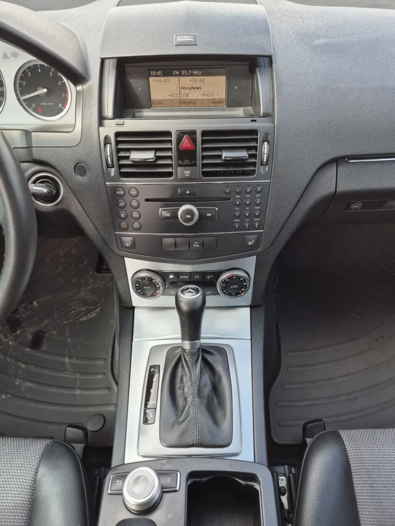 Mercedes-Benz C 200 KOMPRESSOR, снимка 8 - Автомобили и джипове - 49706658