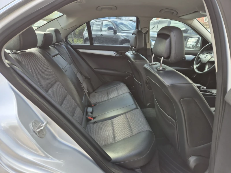 Mercedes-Benz C 200 KOMPRESSOR, снимка 11 - Автомобили и джипове - 49706658