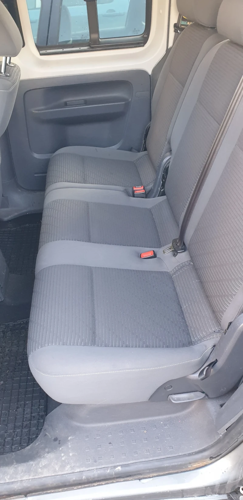 VW Caddy, снимка 4 - Автомобили и джипове - 52342089