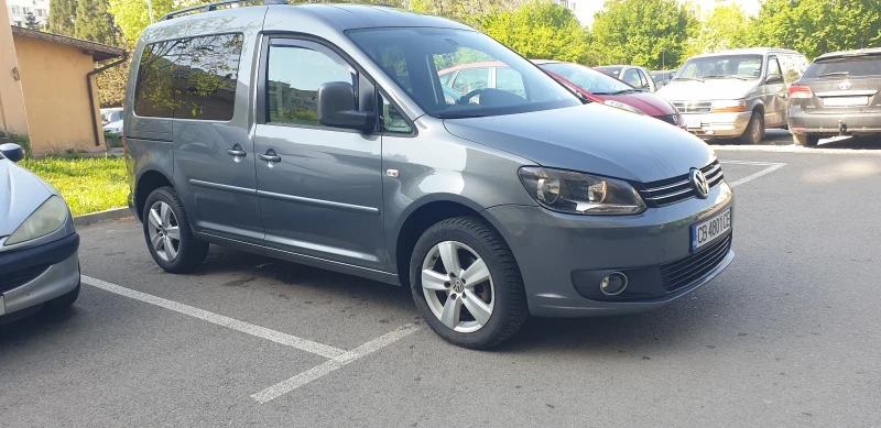 VW Caddy, снимка 15 - Автомобили и джипове - 52342089