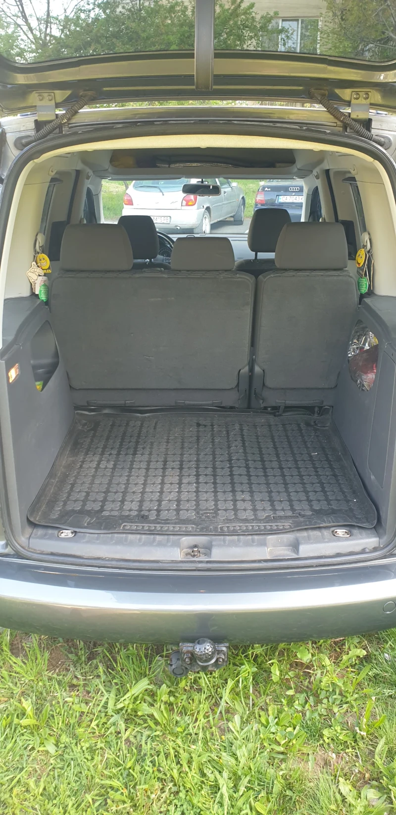 VW Caddy, снимка 9 - Автомобили и джипове - 52342089