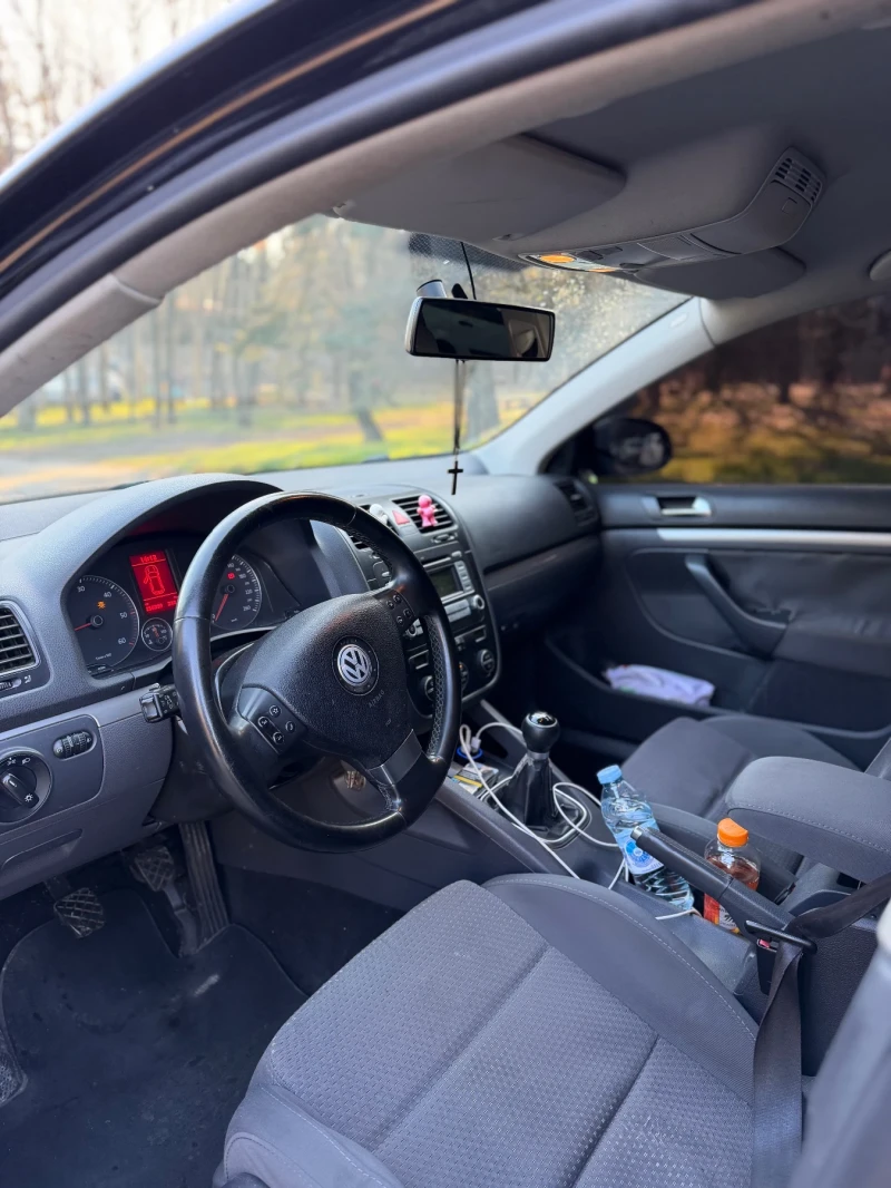 VW Golf 1.9TDI, снимка 9 - Автомобили и джипове - 52859709