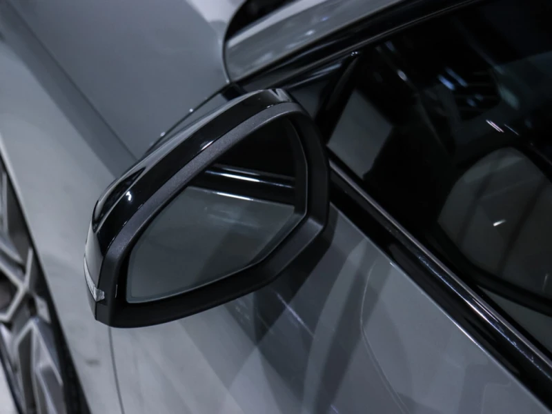 Audi A4 * 2.0TFSI Quattro / Progressiv Pkg / Black Optics , снимка 11 - Автомобили и джипове - 52924350