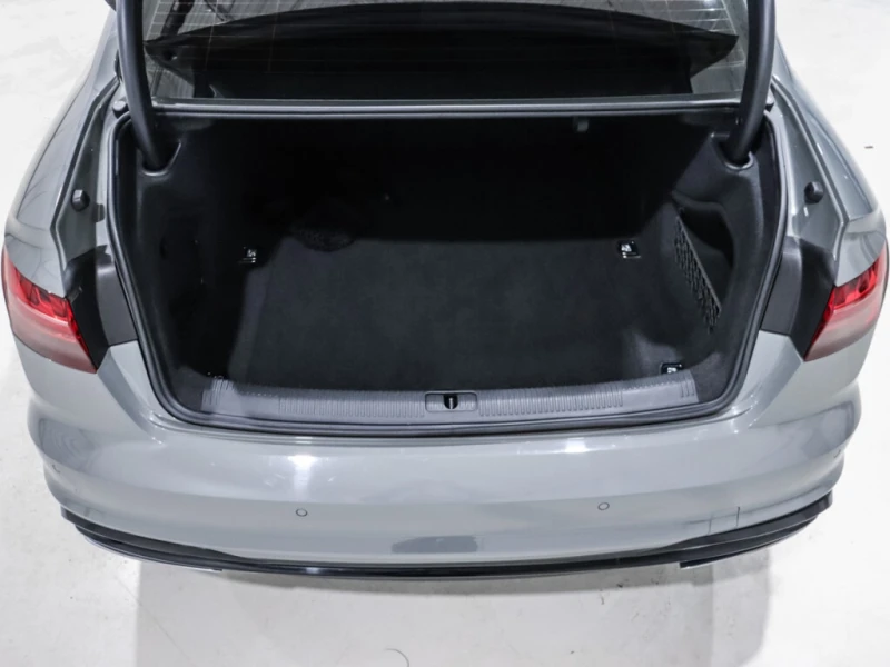 Audi A4 * 2.0TFSI Quattro / Progressiv Pkg / Black Optics , снимка 13 - Автомобили и джипове - 52924350