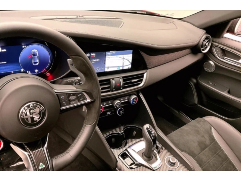 Alfa Romeo Giulia * Quadrifoglio RWD * CARFAX * ЦЕНА ДО БГ, снимка 9 - Автомобили и джипове - 53020600