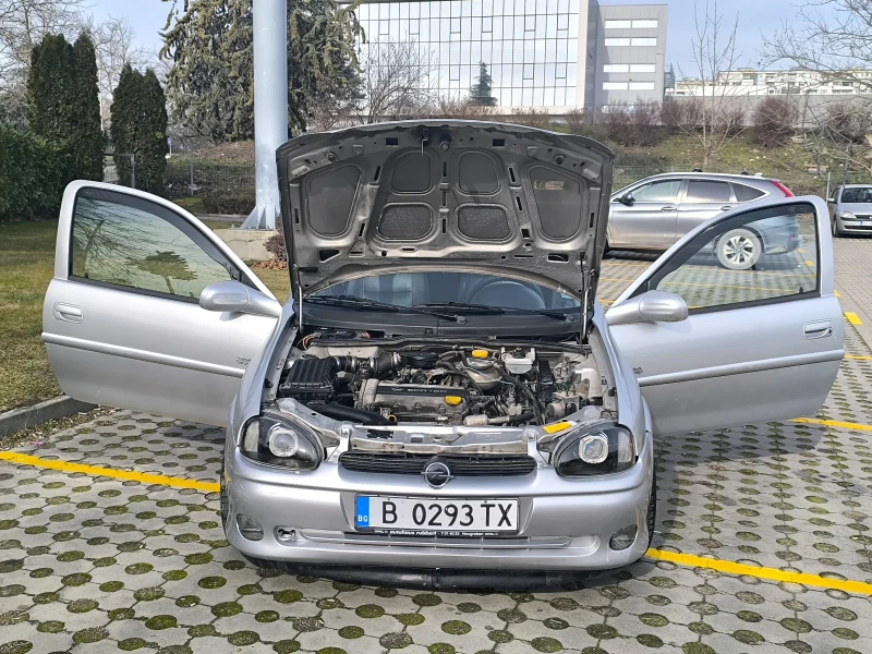 Opel Corsa Edition 2000 - GSI Line X12XE, снимка 12 - Автомобили и джипове - 53283749