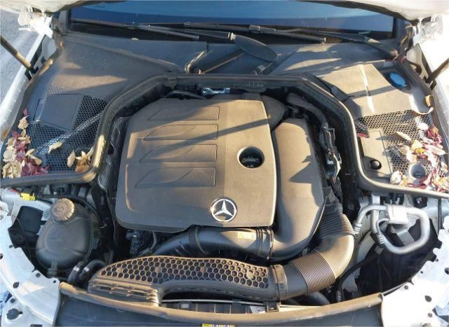 Mercedes-Benz C 300, снимка 11 - Автомобили и джипове - 48495863