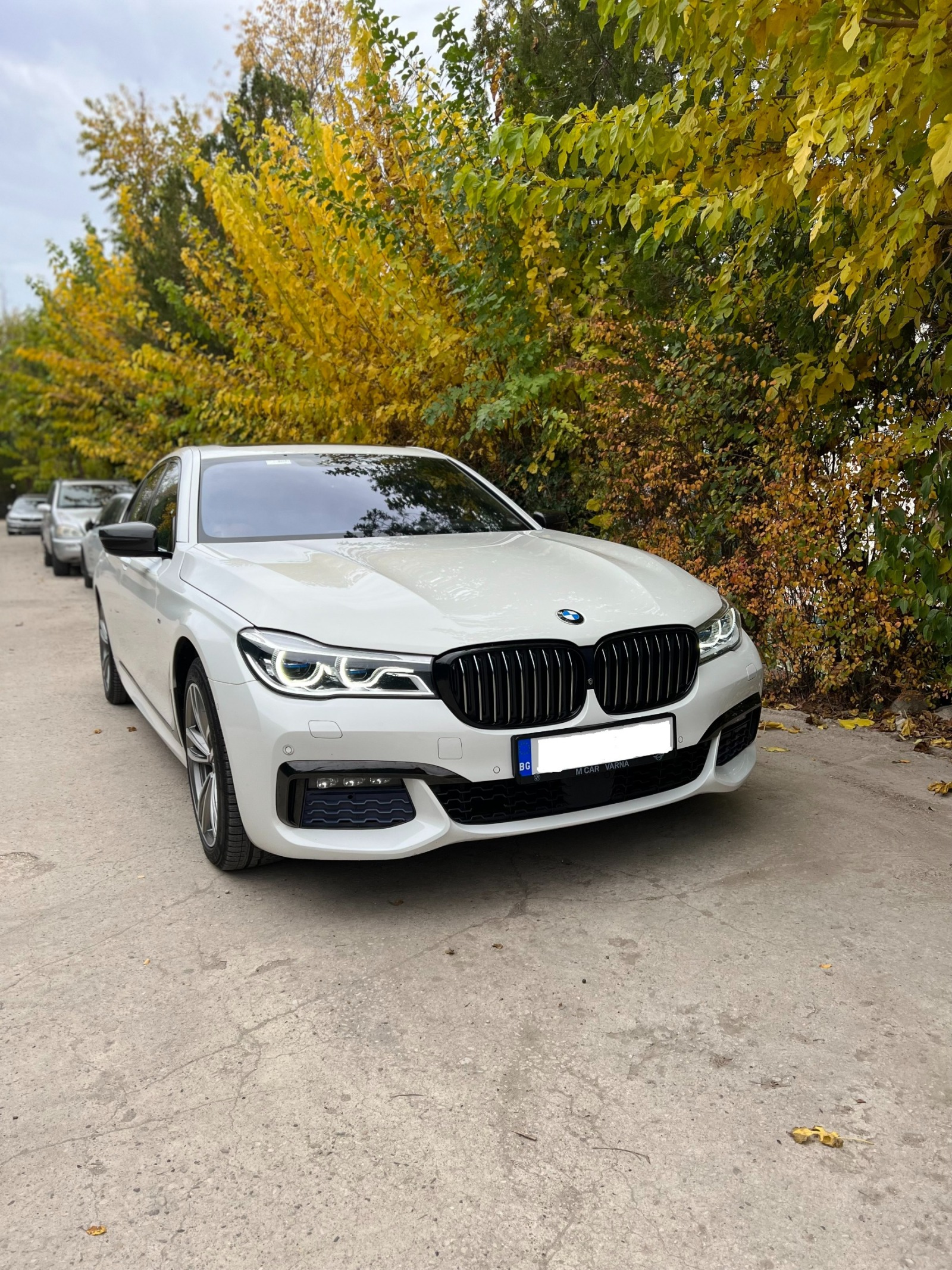BMW 740 M-PACK Carbon Core/X-drive - изображение 1