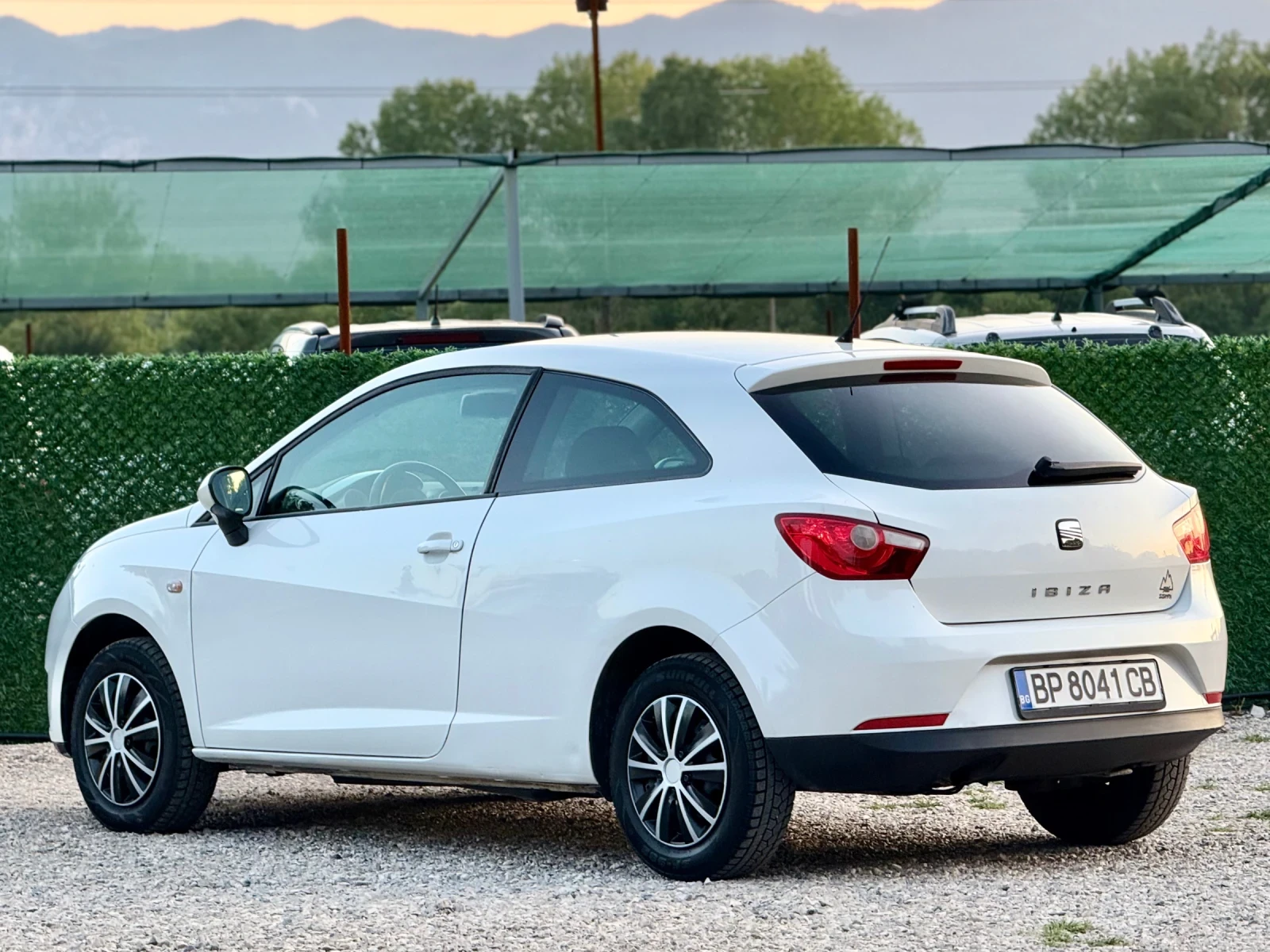 Seat Ibiza 1.6i 105hp - изображение 5