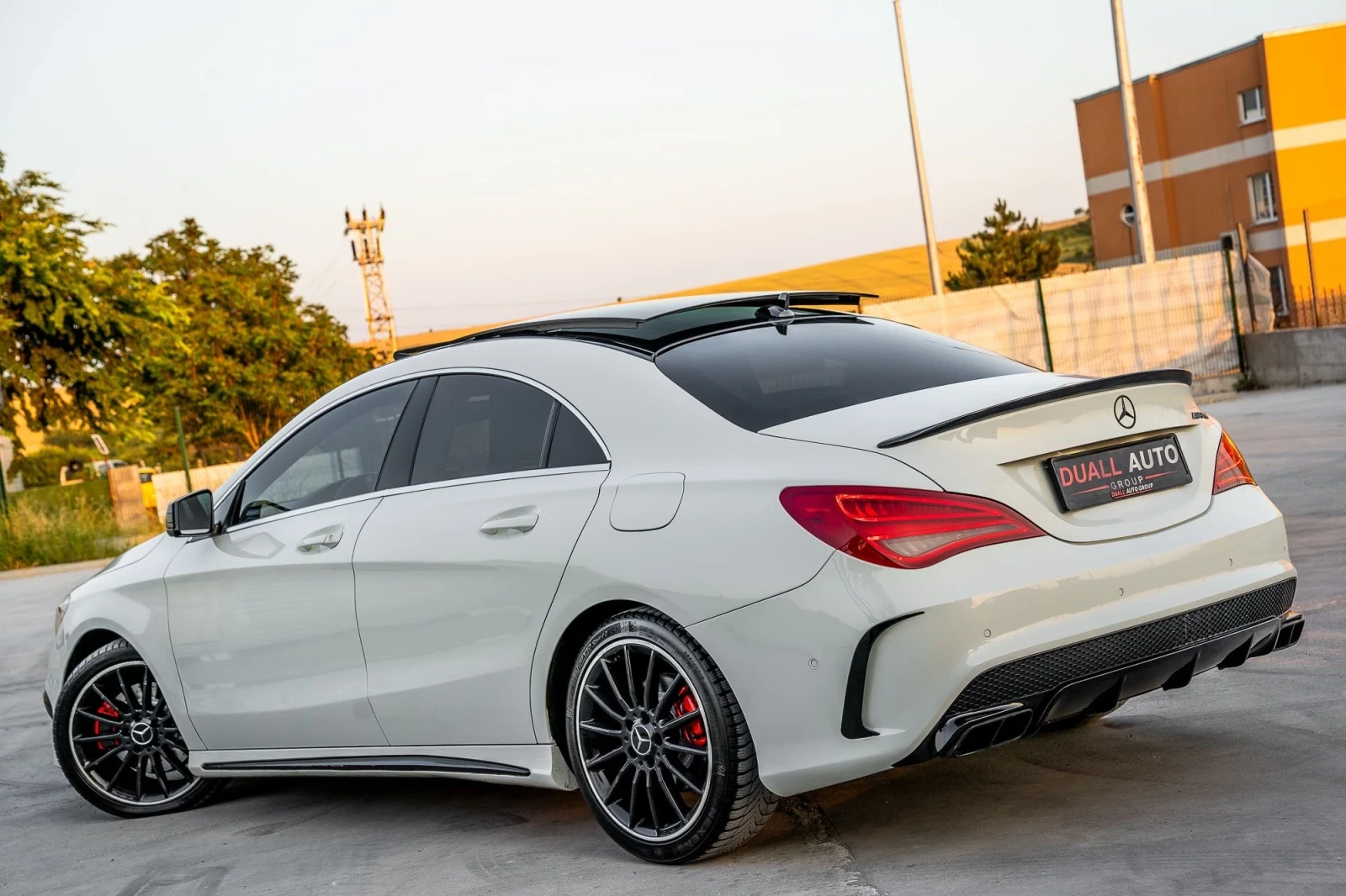 Mercedes-Benz CLA 220 AMG / PANORAMA / LED / AMBIENT - изображение 5