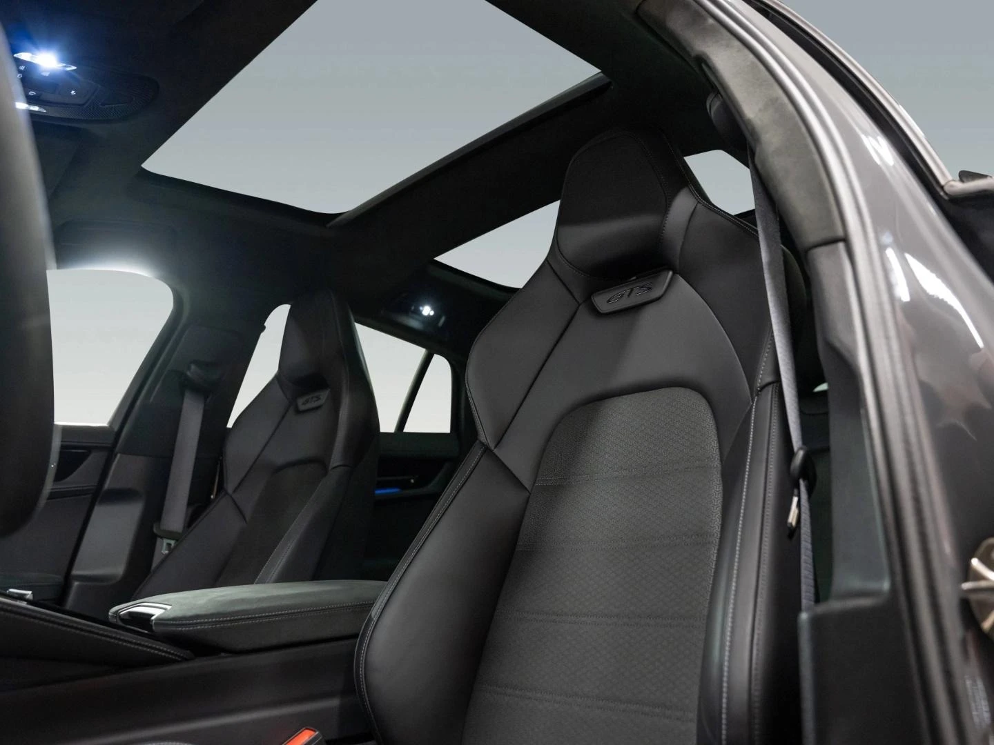 Porsche Panamera GTS/FACELIFT/SPORT DESIGN/CARBON/BOSE/PANO/MATRIX/ - изображение 8