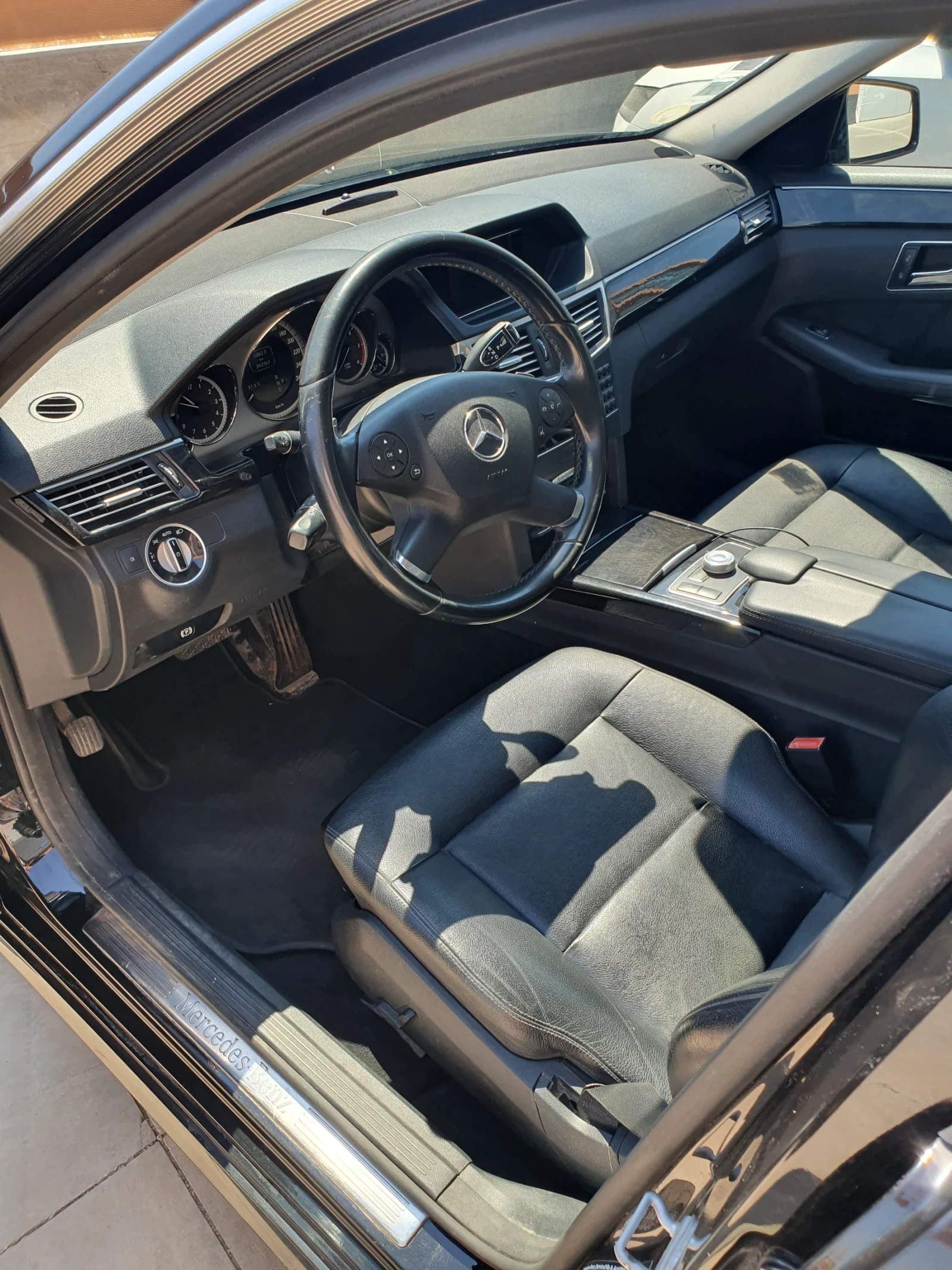 Mercedes-Benz E 300  - изображение 3