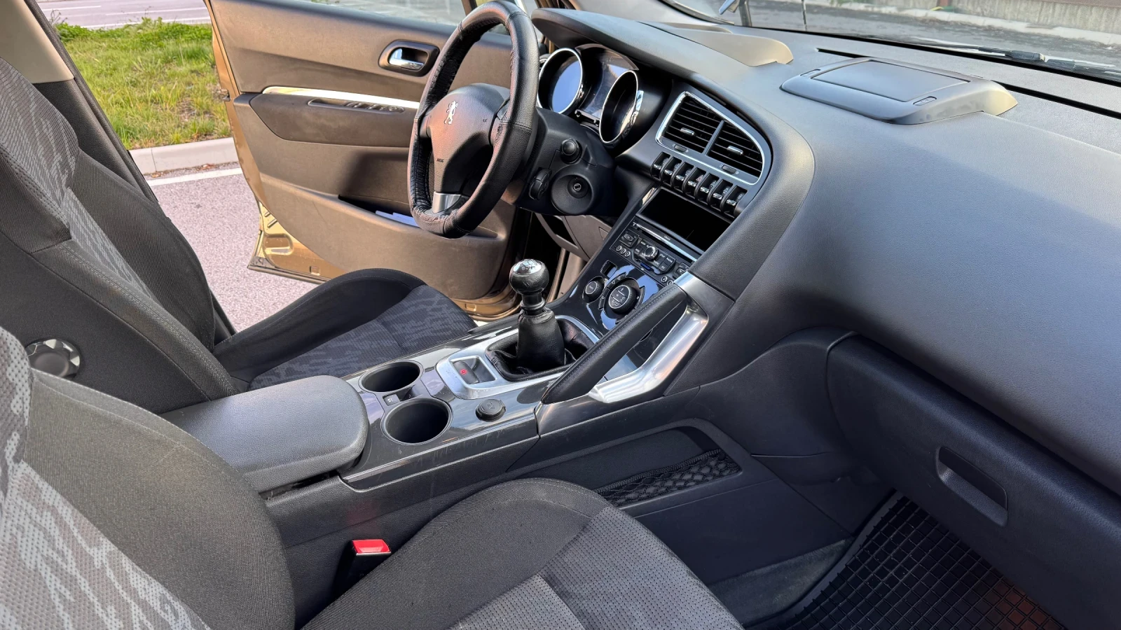 Peugeot 3008 1.6 HDI - изображение 9