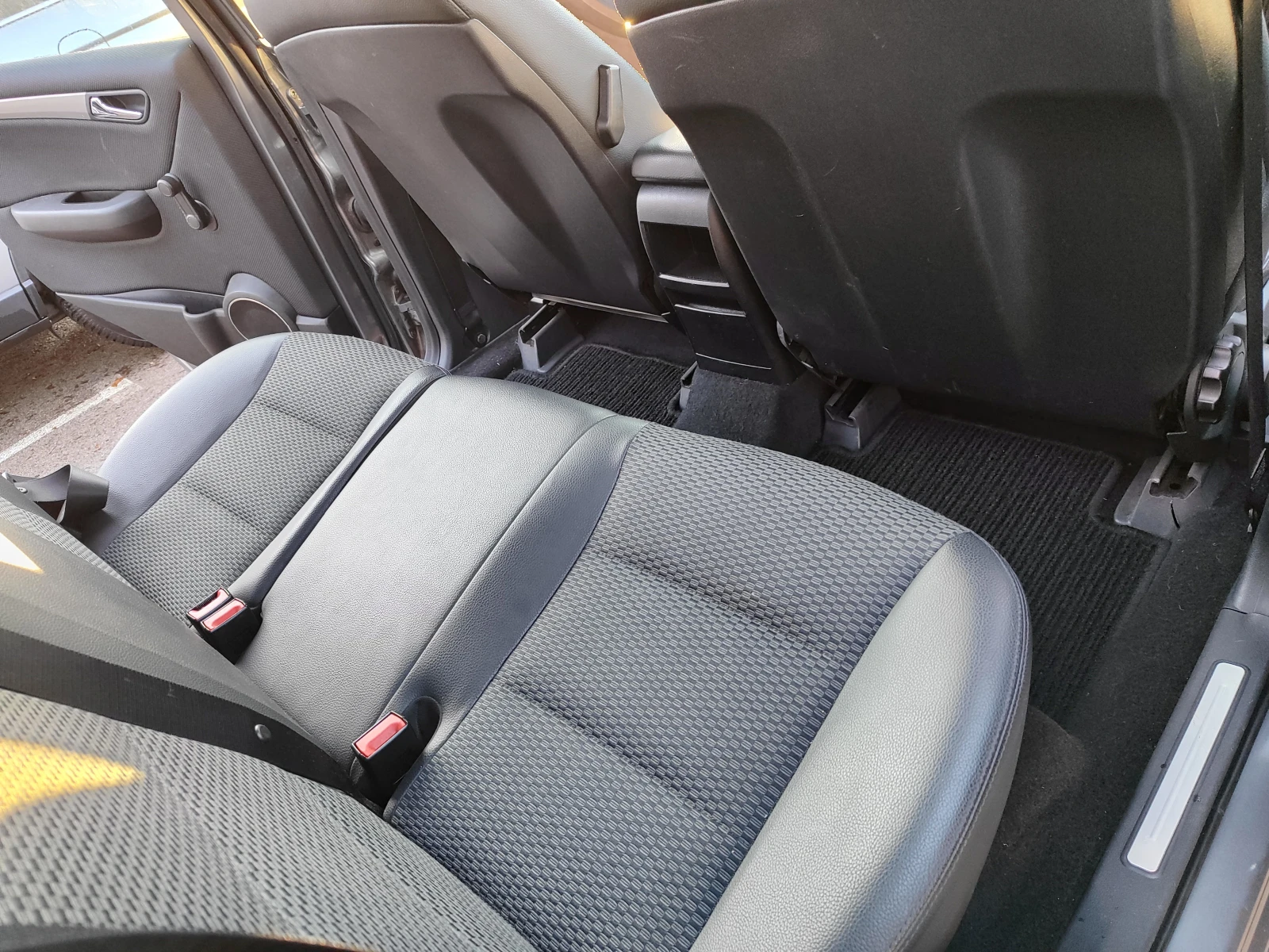 Mercedes-Benz B 180  - изображение 3