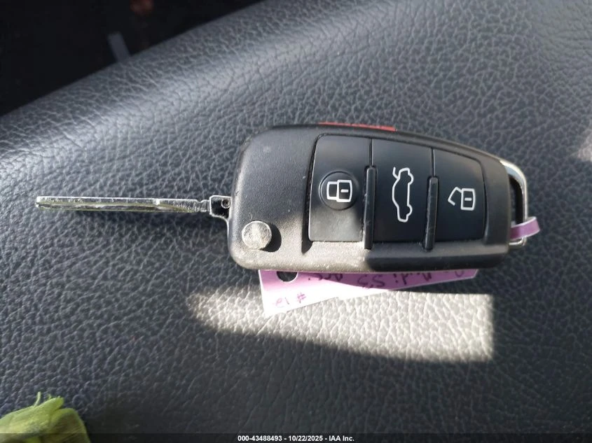 Audi A3 2.0L I-4 DI, DOHC, VVT, TURBO, 228HP All Wheel - изображение 3