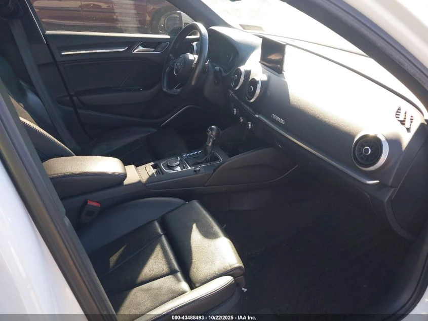 Audi A3 2.0L I-4 DI, DOHC, VVT, TURBO, 228HP All Wheel - изображение 10