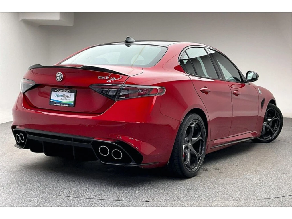 Alfa Romeo Giulia * Quadrifoglio RWD * CARFAX * ���� �� �� | Mobile.bg � ����������� 5
