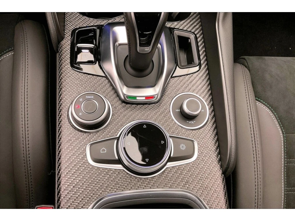 Alfa Romeo Giulia * Quadrifoglio RWD * CARFAX * ���� �� �� | Mobile.bg � ����������� 16