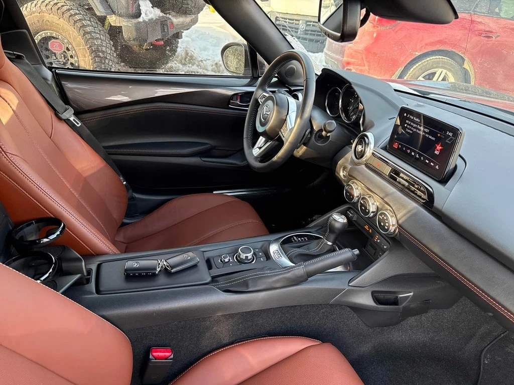 Mazda Mx-5 GT  CARFAX | Mobile.bg � ����������� 11