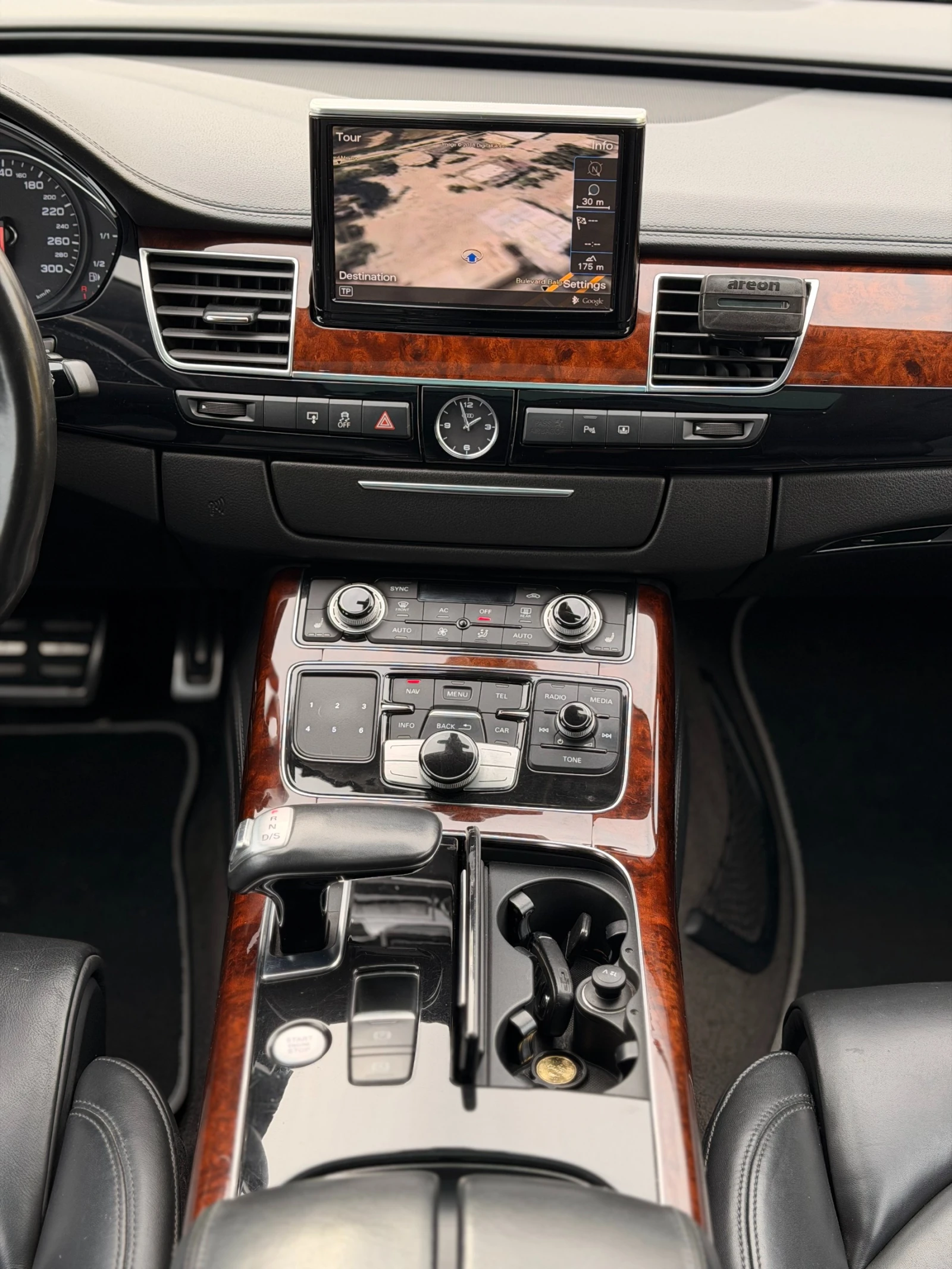 Audi A8 - Long - Matrix - Rotor - Navi - Keyless - - изображение 10