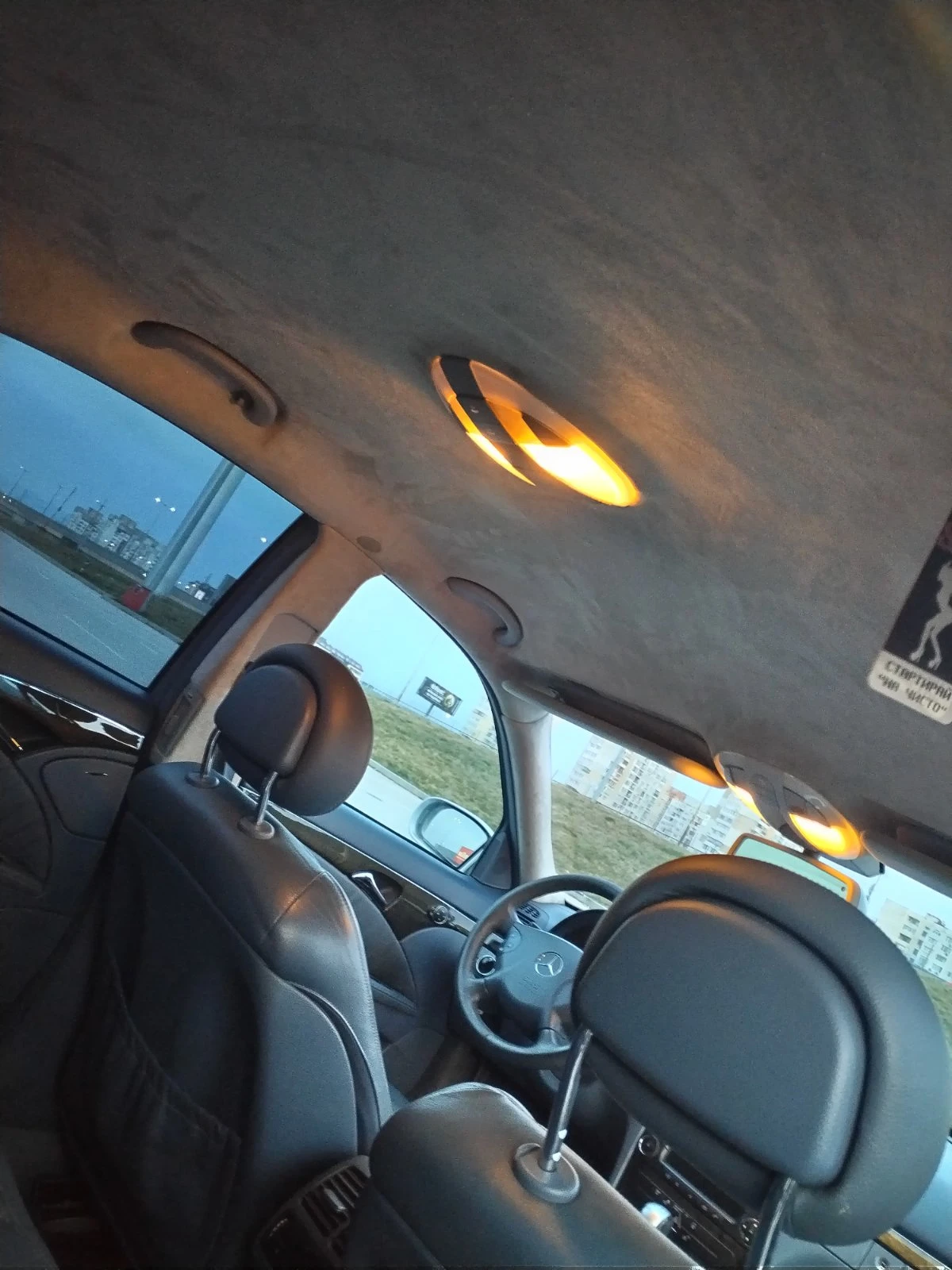 Mercedes-Benz E 320, снимка 11 - Автомобили и джипове - 53891764