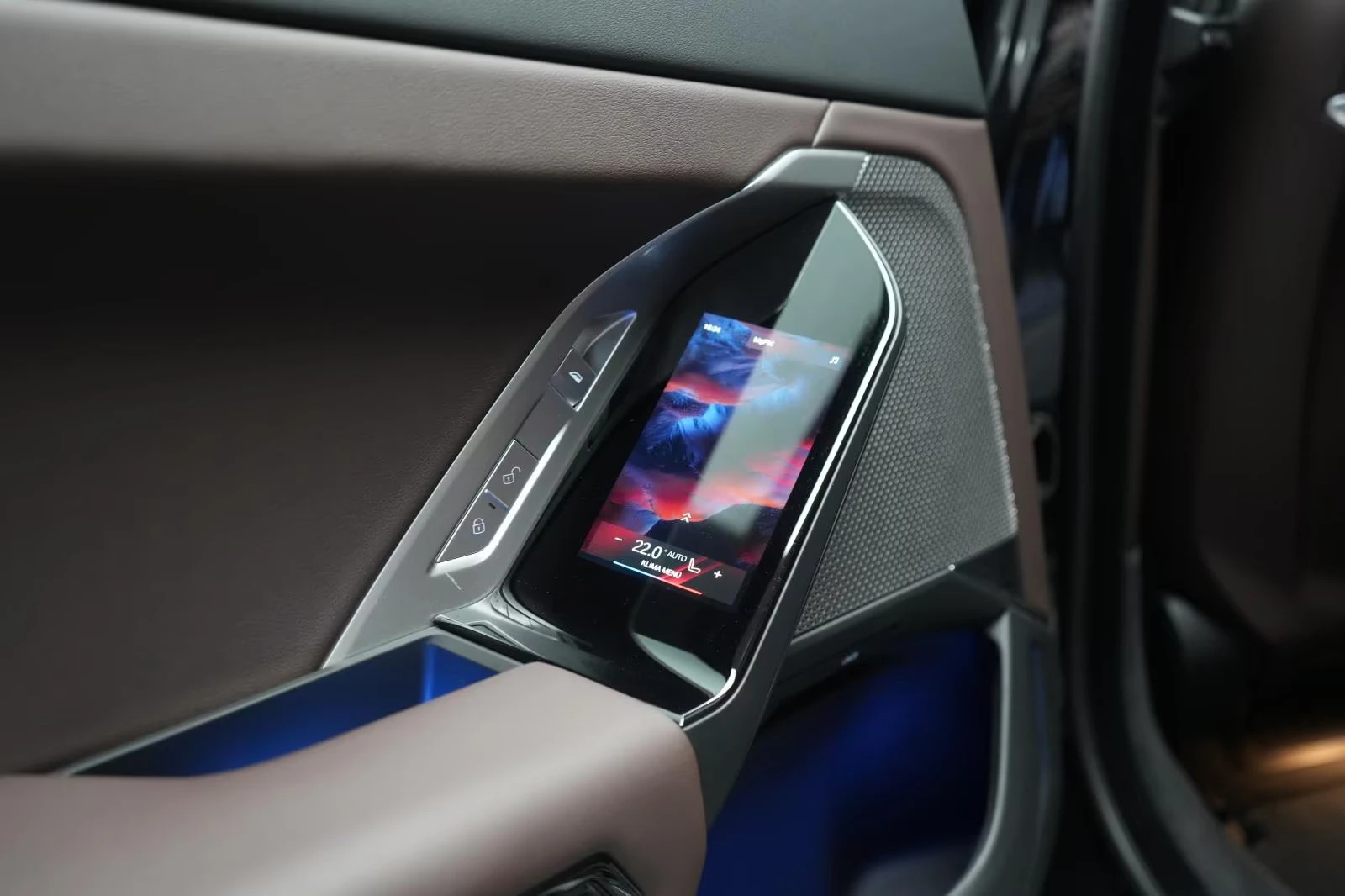 BMW i7 eDRIVE50/455HP/MSPORT/360/HUD/H&K/PANO/190z, снимка 15 - Автомобили и джипове - 53916251