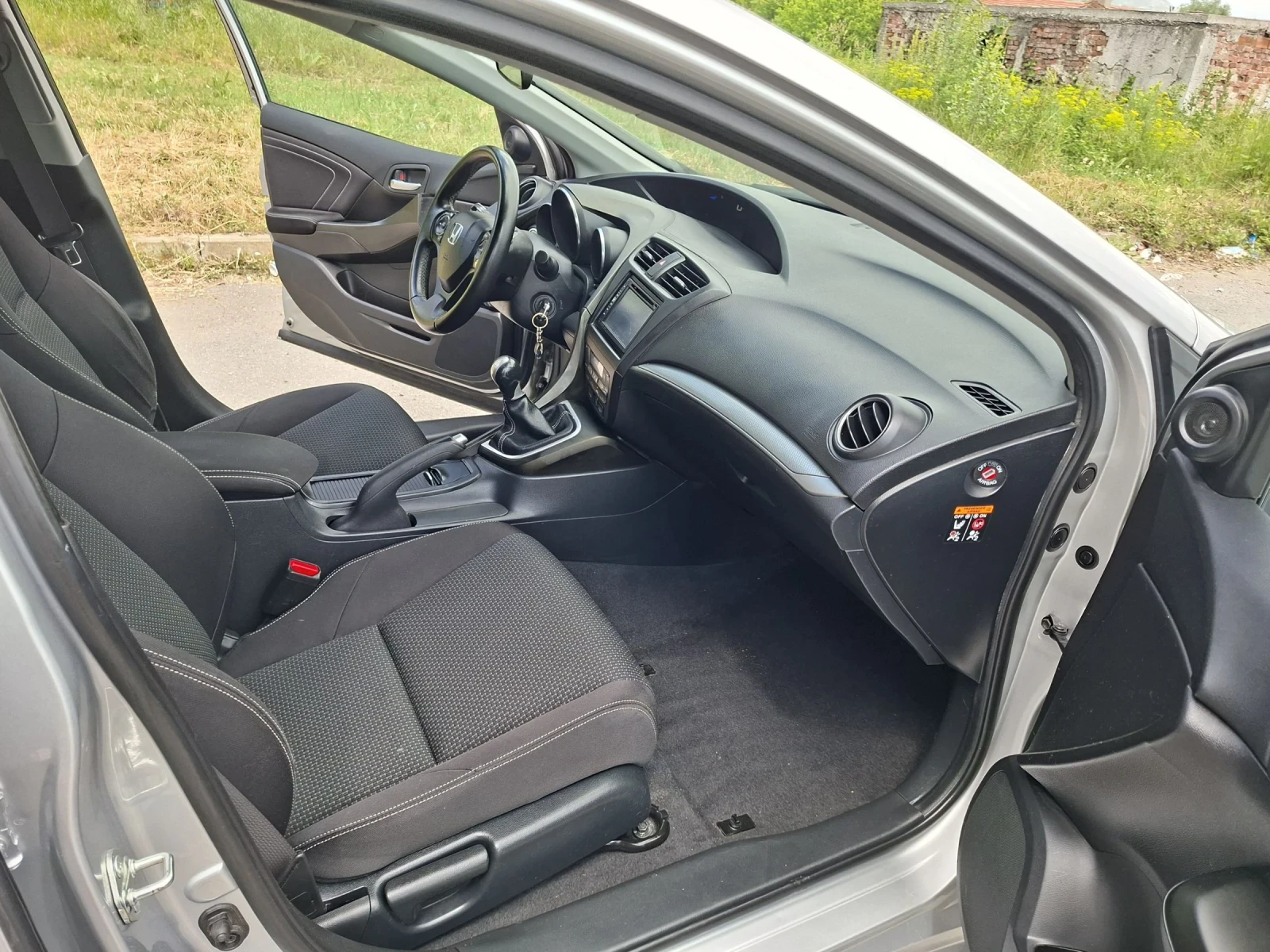 Honda Civic 1.6 DIZEL EURO6B, снимка 10 - Автомобили и джипове - 54631874