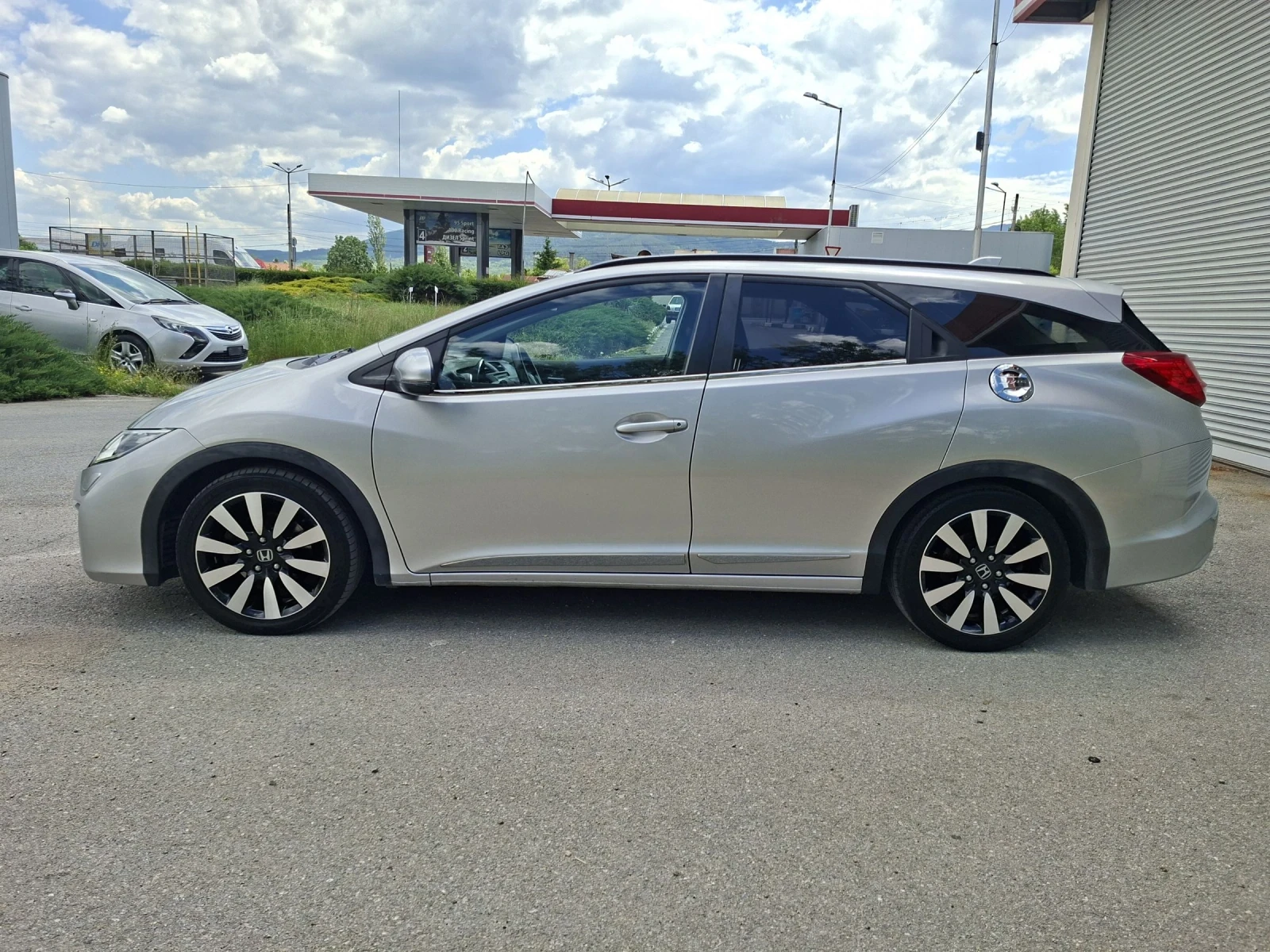 Honda Civic 1.6 DIZEL EURO6B, снимка 8 - Автомобили и джипове - 54631874