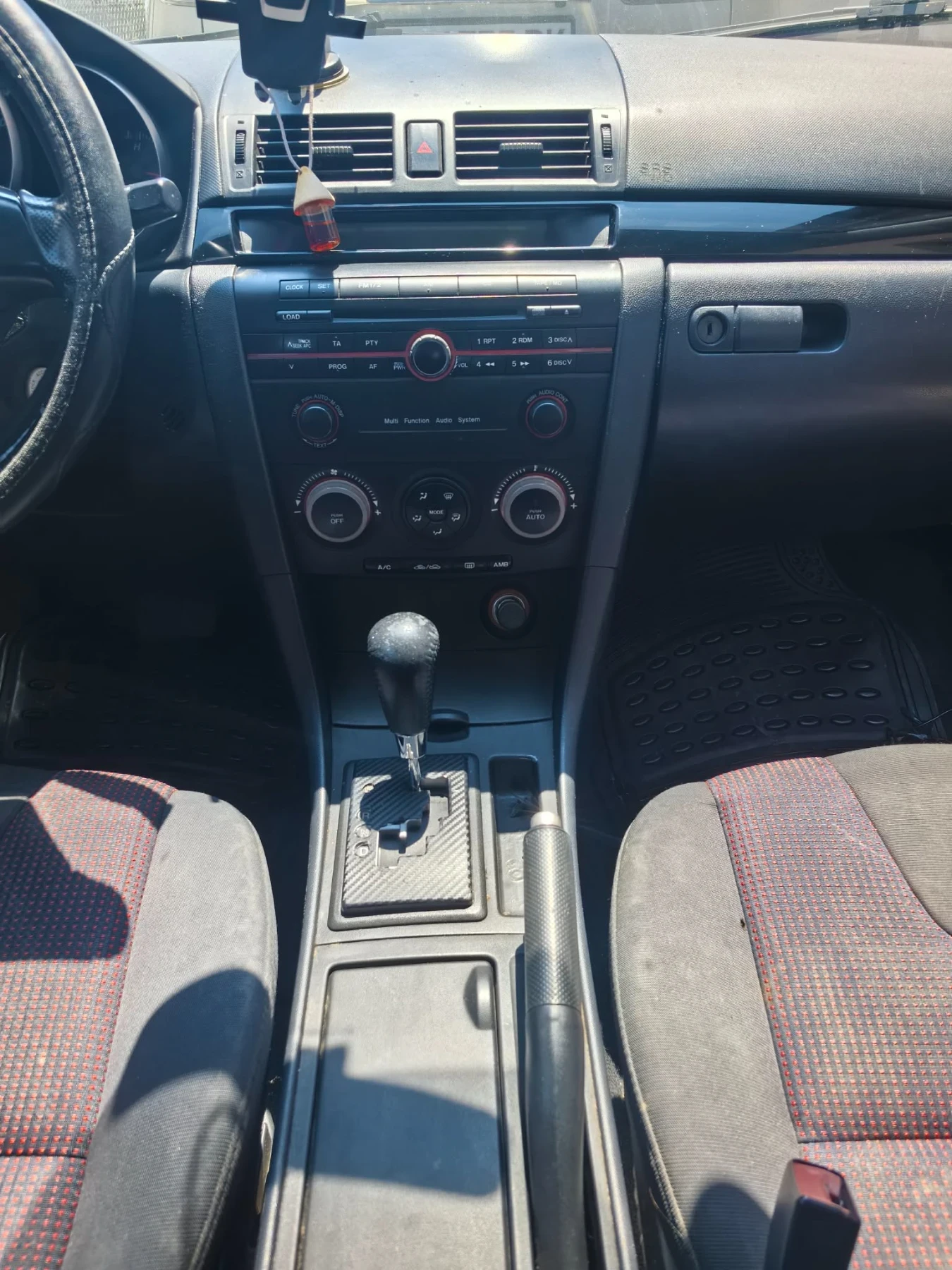Mazda 3, снимка 13 - Автомобили и джипове - 55266402