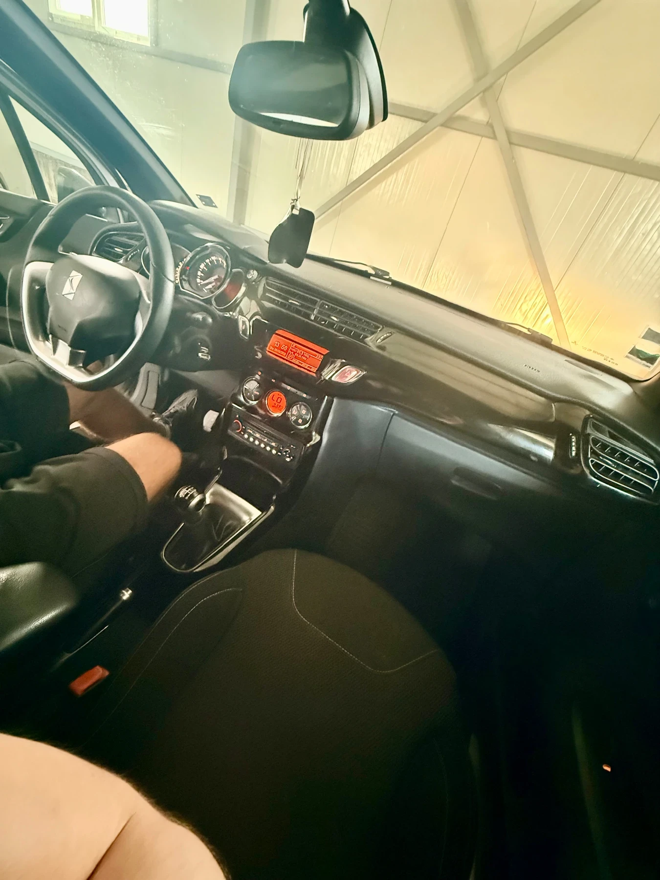 Citroen DS3 1.6 HDi 92hp, снимка 12 - Автомобили и джипове - 55573099