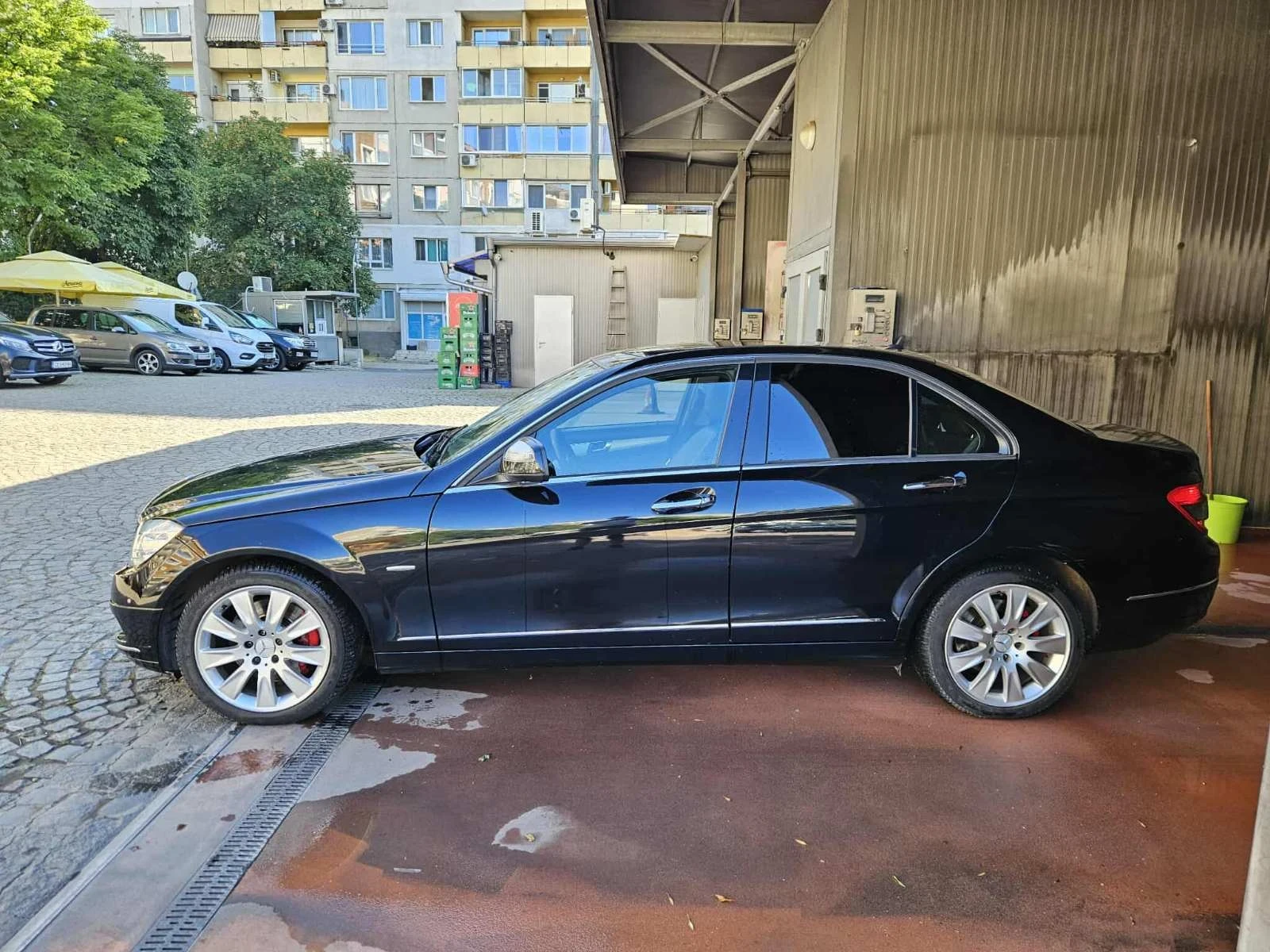 Mercedes-Benz C 320 4Matic, снимка 4 - Автомобили и джипове - 55658231
