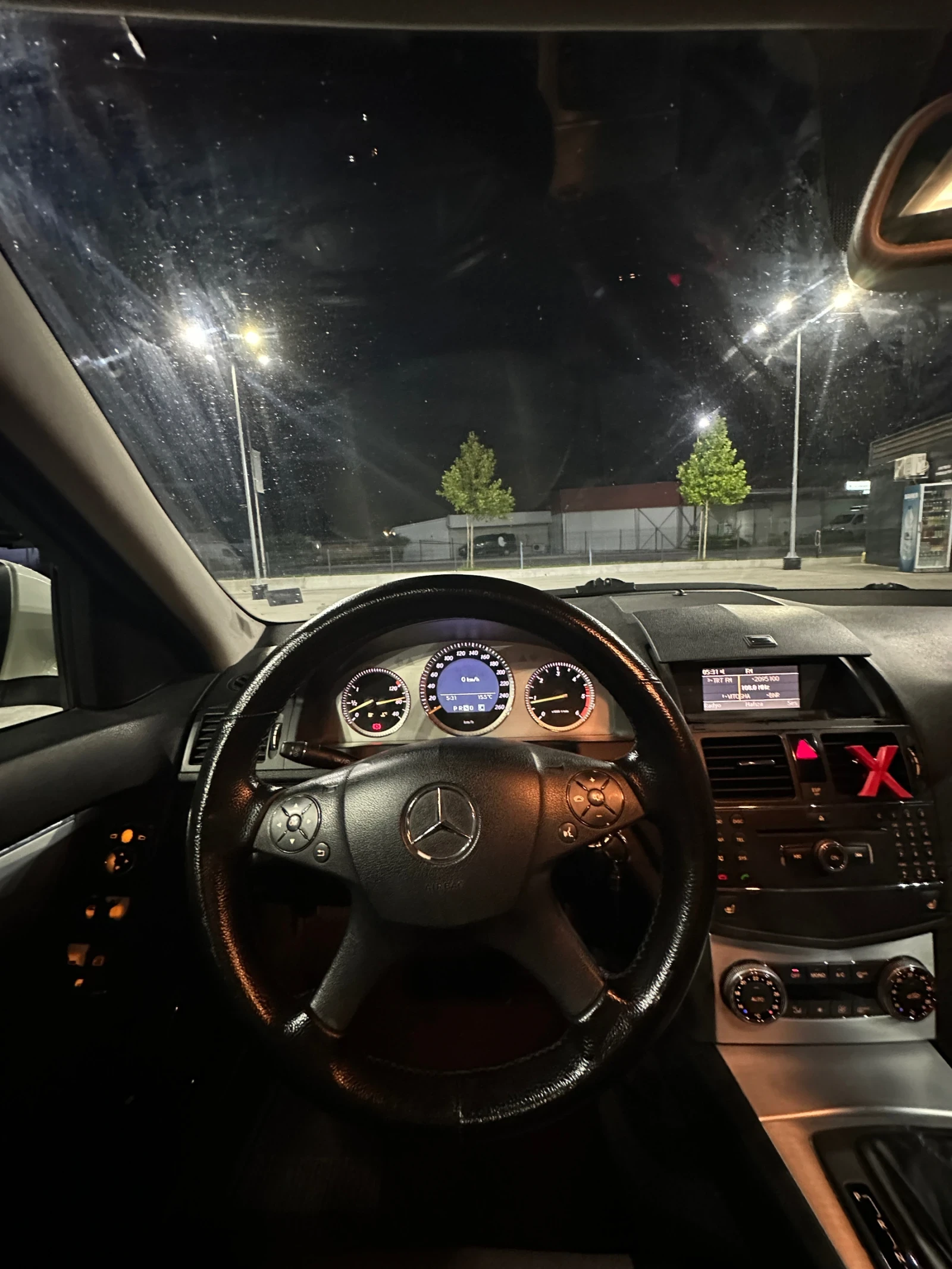 Mercedes-Benz C 220, снимка 8 - Автомобили и джипове - 55669259