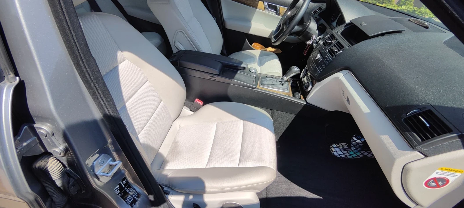Mercedes-Benz C 220, снимка 14 - Автомобили и джипове - 55679984