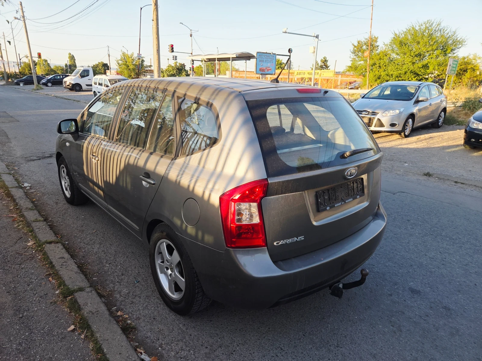 Kia Carens 2, 000 EURO5, снимка 4 - Автомобили и джипове - 55683345