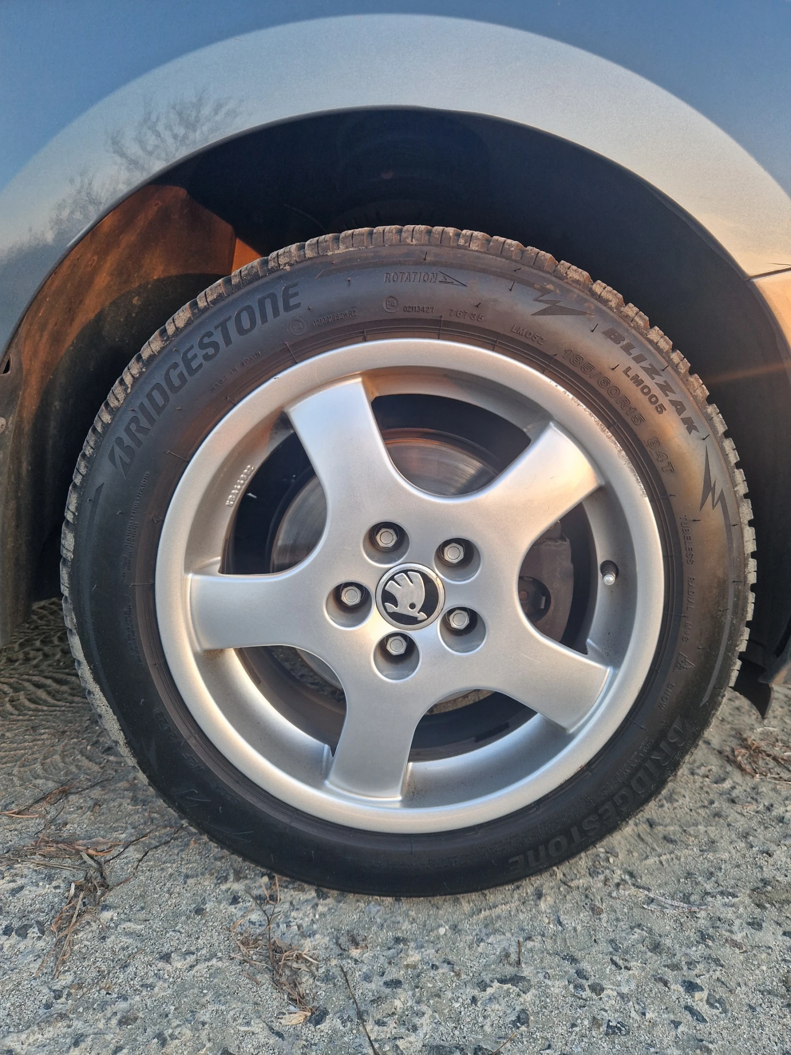Skoda Fabia 1.0 MPI, снимка 16 - Автомобили и джипове - 55852873