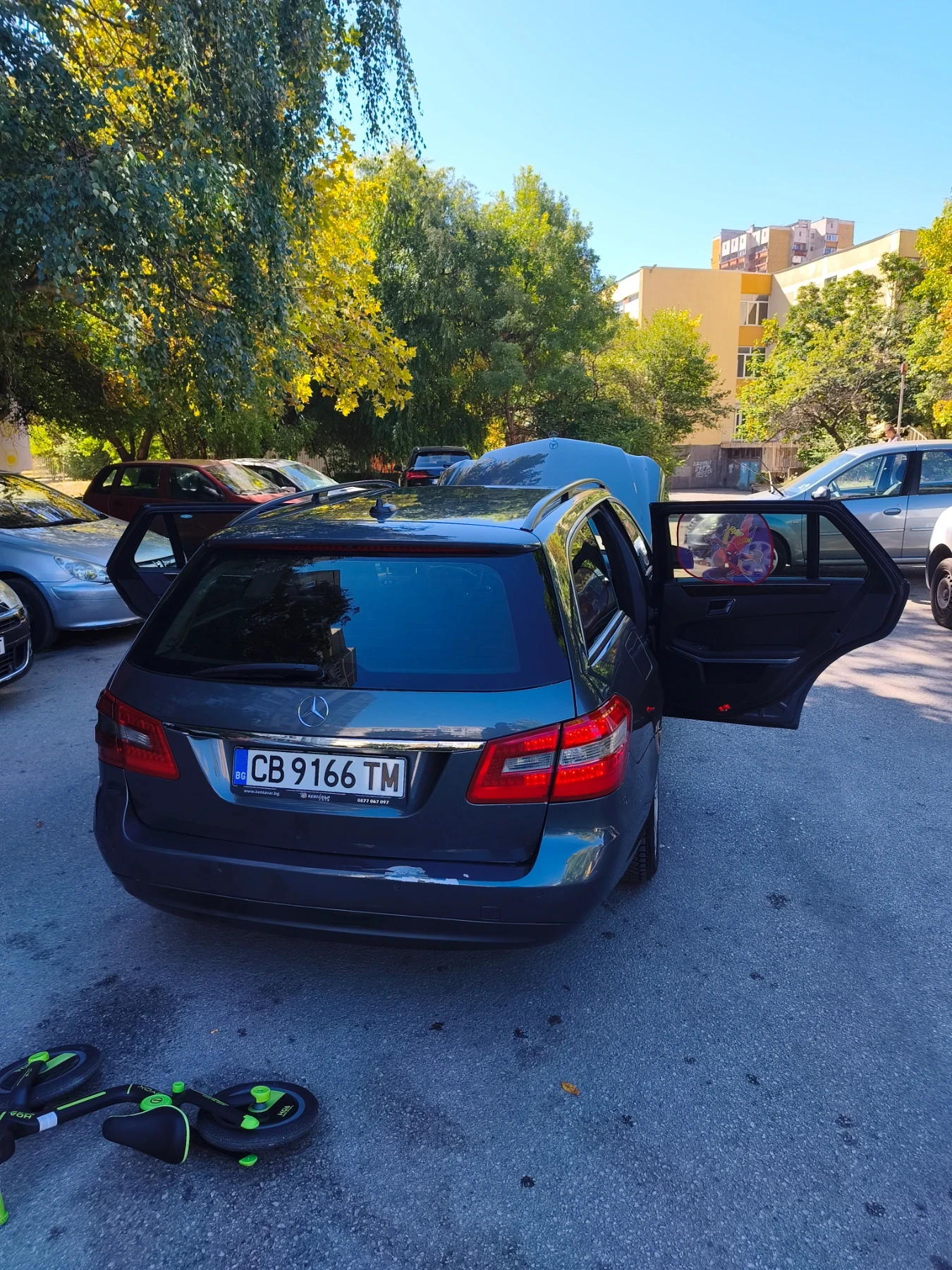 Mercedes-Benz E 220 2.2 дизел, снимка 4 - Автомобили и джипове - 56345105