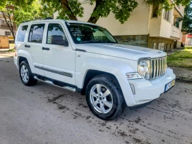 Обява за продажба на Jeep Cherokee 2.8 CRD 4х4 ~12 200 лв. - изображение 1