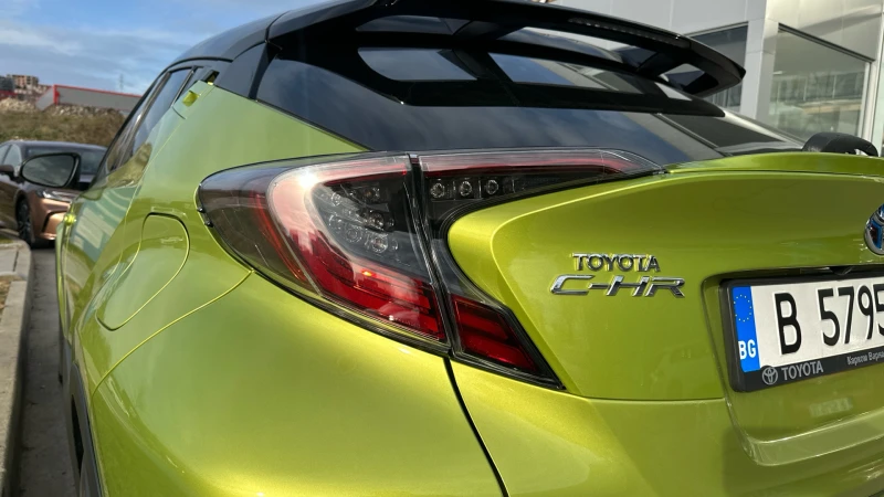 Toyota C-HR Neon Lime, снимка 8 - Автомобили и джипове - 48250022