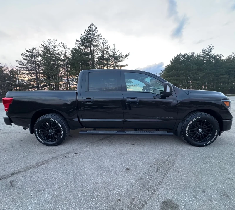 Nissan Titan crew cab 5.6i, снимка 4 - Автомобили и джипове - 52595667