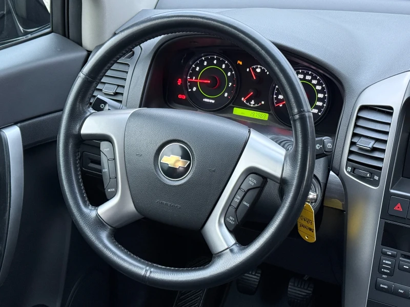 Chevrolet Captiva 2.4i GPL, 7-местна! * 197 000км* ГАРАНЦИЯ! Уникат!, снимка 9 - Автомобили и джипове - 52546058