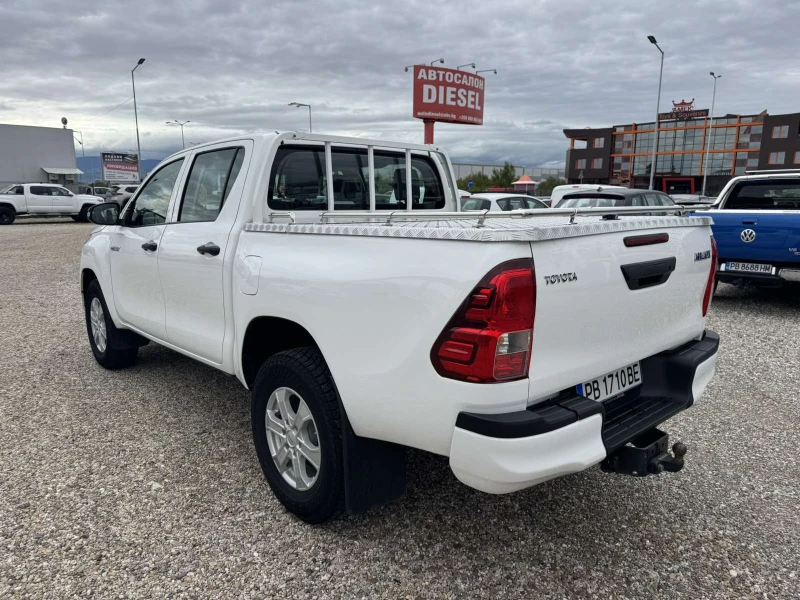 Toyota Hilux 2.4D 4X4, снимка 5 - Автомобили и джипове - 53172433